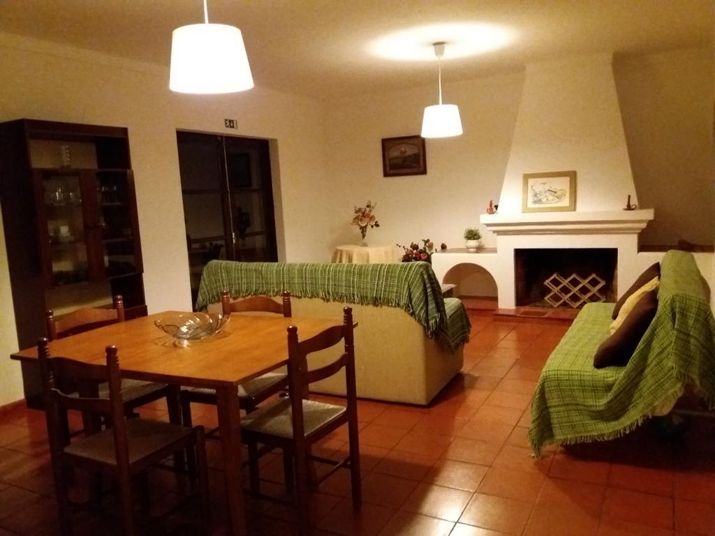 Alojamentos Vitinho 2 - Vila Nova Milfontes Вила-Нова-де-Мильфонт Экстерьер фото