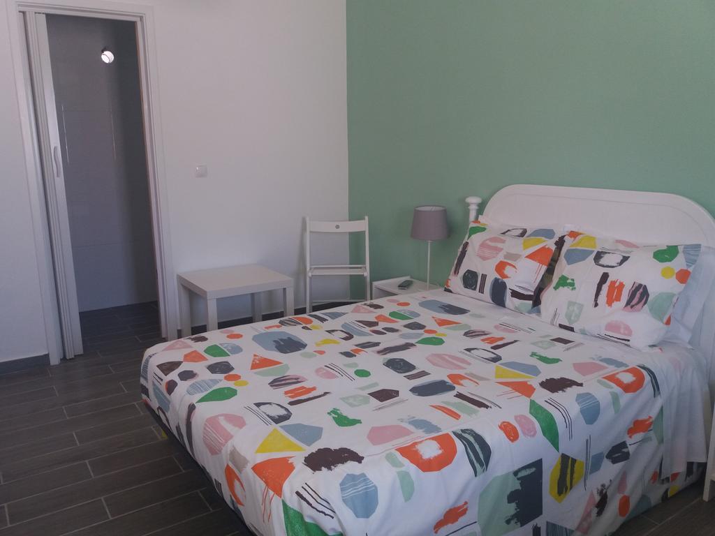 Alojamentos Vitinho 2 - Vila Nova Milfontes Вила-Нова-де-Мильфонт Экстерьер фото