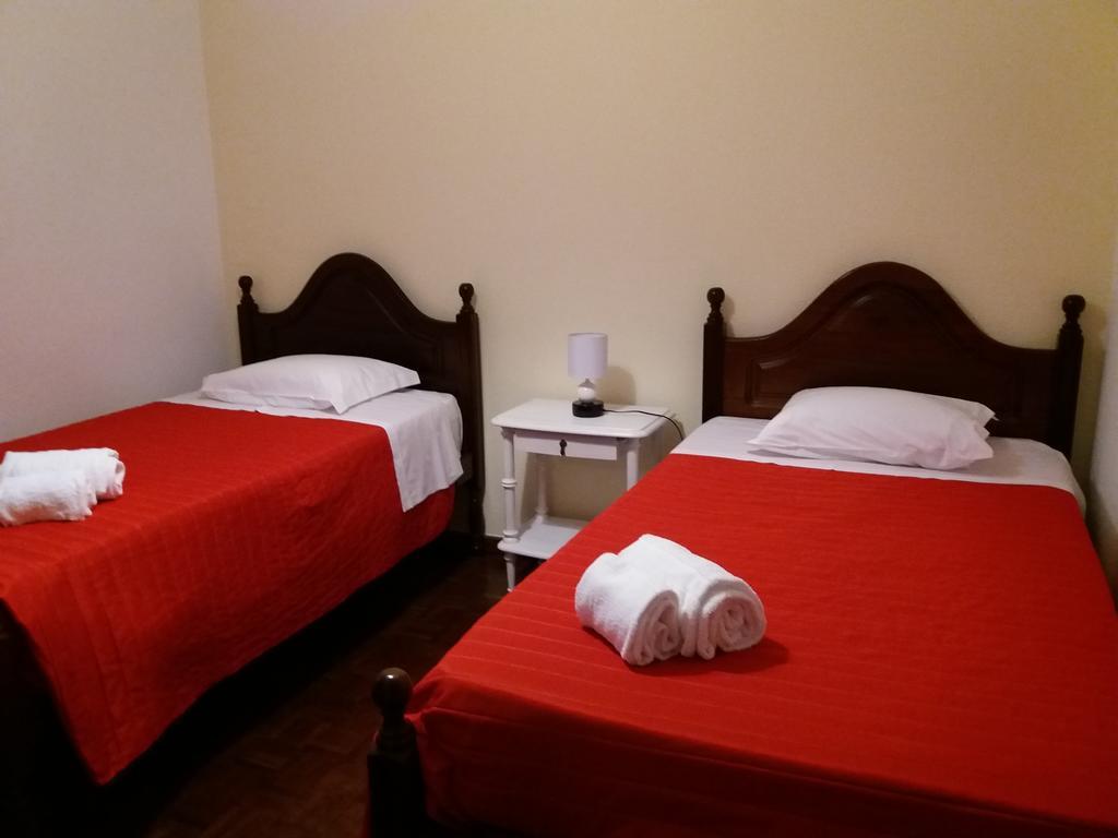 Alojamentos Vitinho 2 - Vila Nova Milfontes Вила-Нова-де-Мильфонт Экстерьер фото